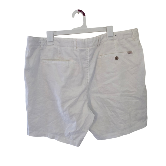 Faherty Men's Stone Linen Cotton Blend Flat Front Shorts - Picture 2 of 3